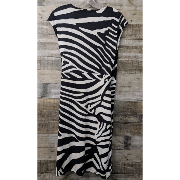 H&M Striped Wrap Dress Sz M Black White Cream Zebra Comfortable Stretch D7 - Picture 3 of 11